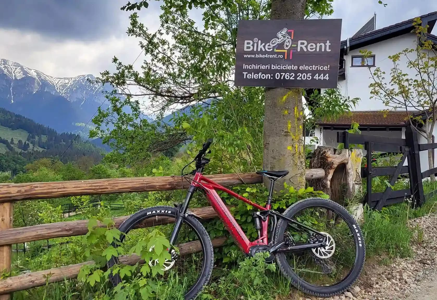 A Bike4Rent e-bike, with the Bran mountains behind