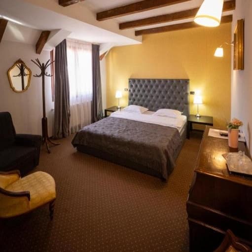 Cameră de familie la pensiunea Trattoria Al Gallo